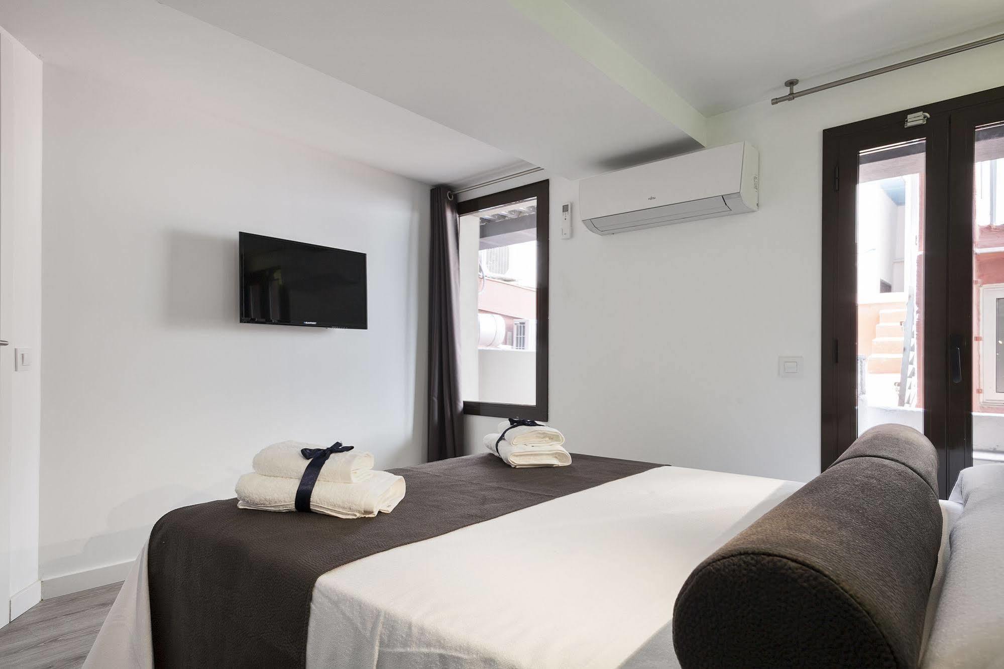 Habitat Apartments Adn Барселона Екстер'єр фото